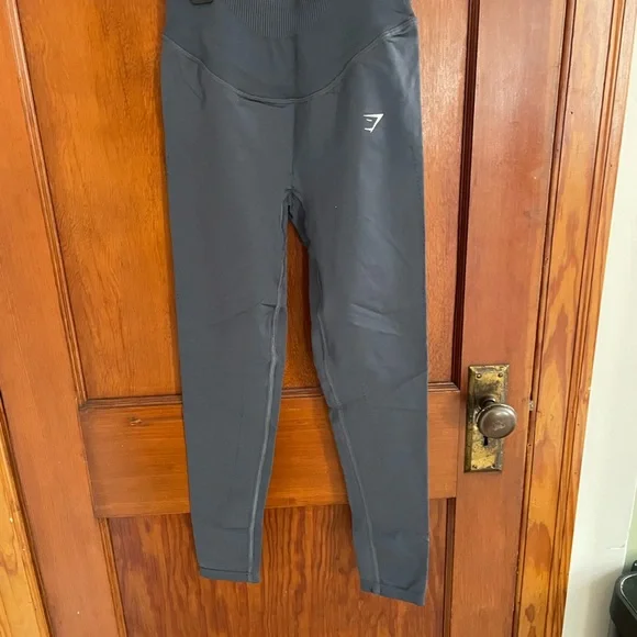 Women's Gray Leggings - Picture 2 of 3